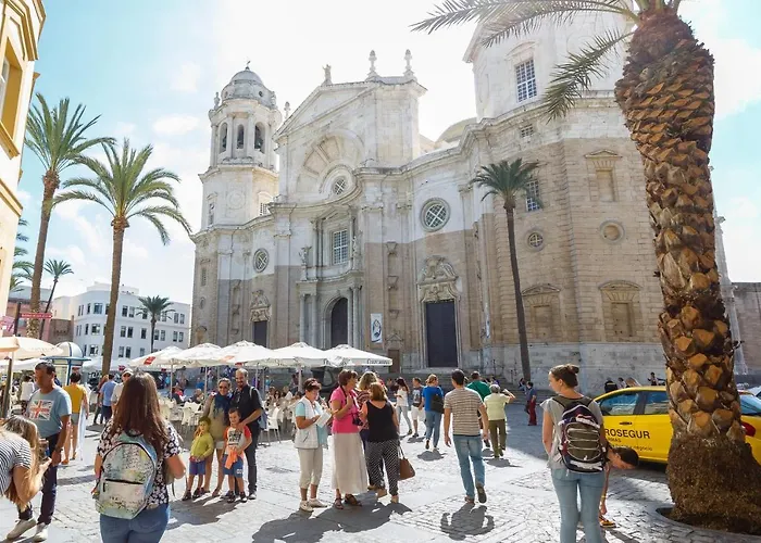 Little Libertad Heart Of Grupo Ac Gestion アパート カディス